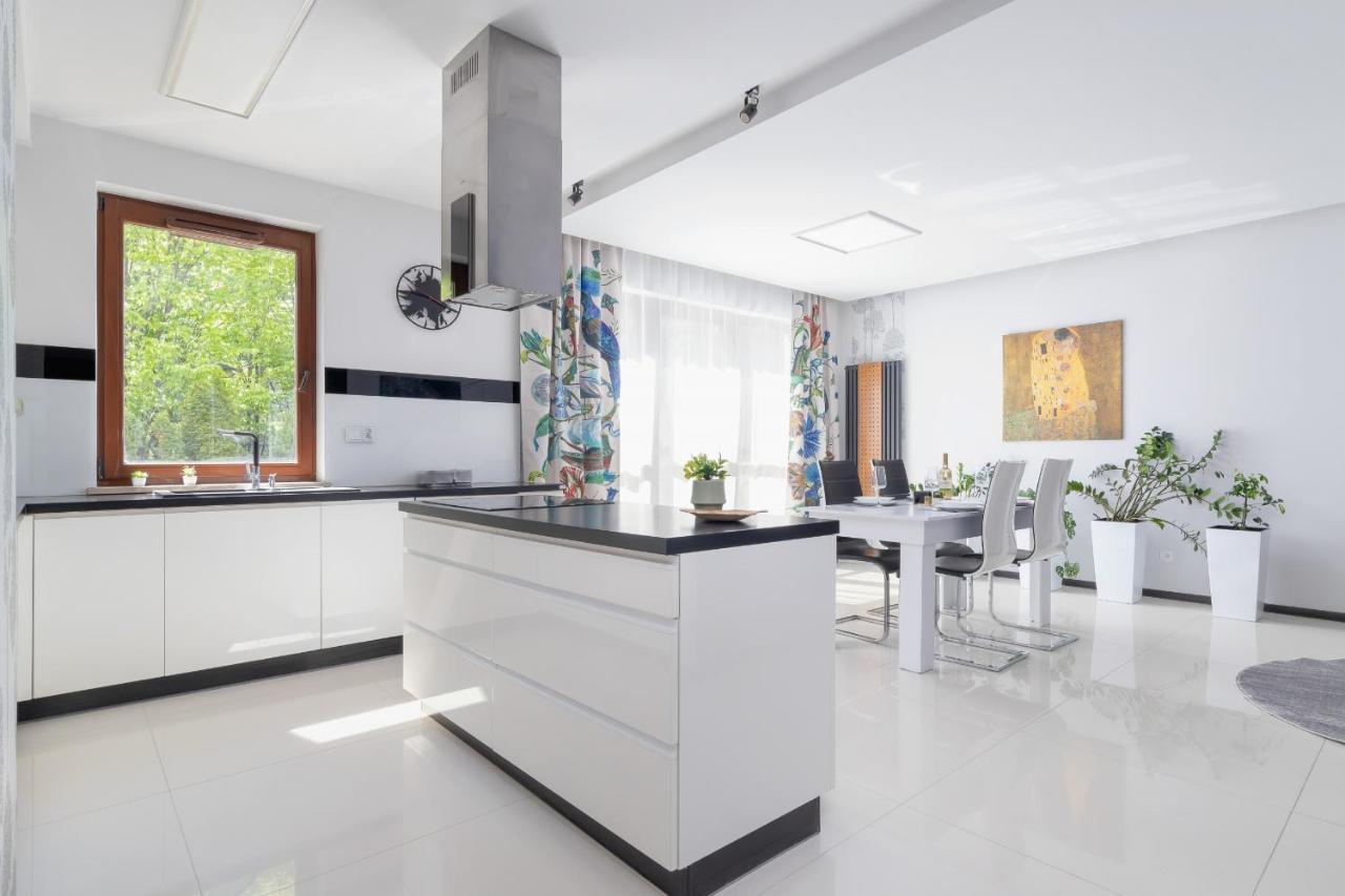 Wonderful Garden By Renters Apartment *